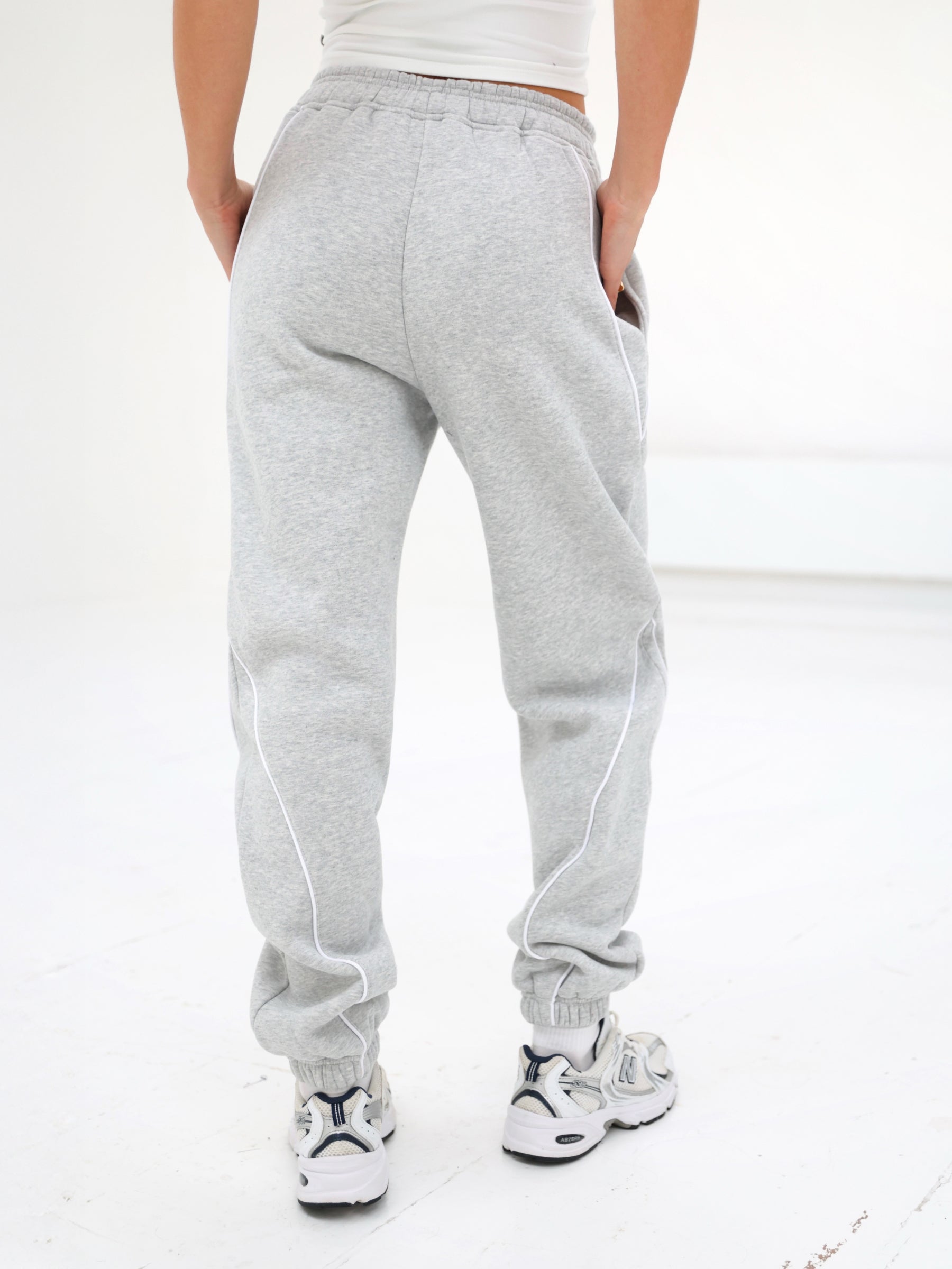 Seam Sweatpants - Marl Grey